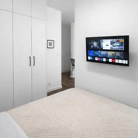 Stacja Wola - Mini Ogrodek & Hamak, Smart Tv I Wi-fi, Guminska 1, 29m2 * Warszawa
