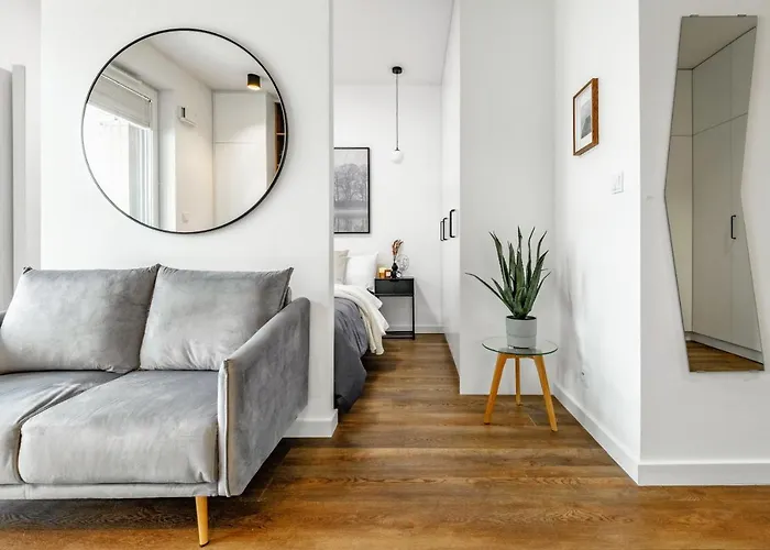 Stacja Wola - Mini Ogrodek & Hamak, Smart Tv I Wi-fi, Guminska 1, 29m2