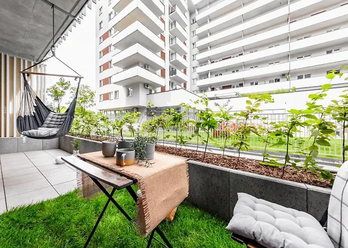 Stacja Wola - Mini Ogrodek & Hamak, Smart Tv I Wi-fi, Guminska 1, 29m2