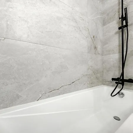 Stacja Wola - Mini Ogródek&hamak, Smart Tv I Wi-fi, Gumińska 1, 29m2 Lägenhet